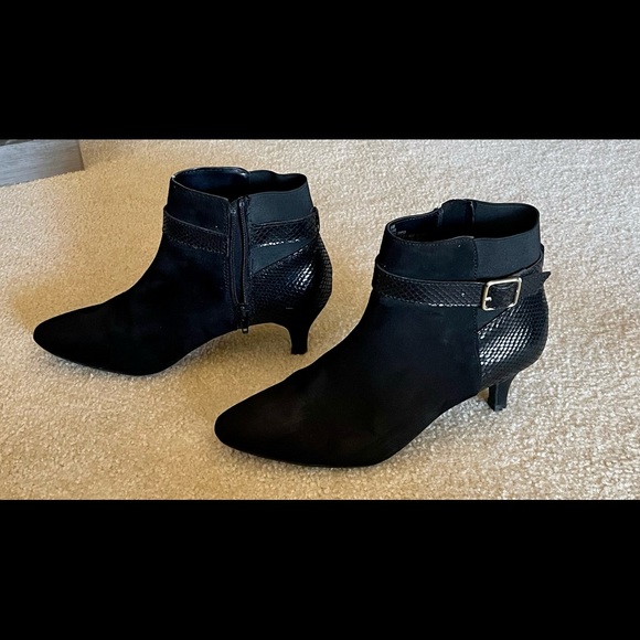 Massini Women’s Booties 6.5 M Diana Black Boots Snakeskin Suede Zipper - Picture 2 of 8